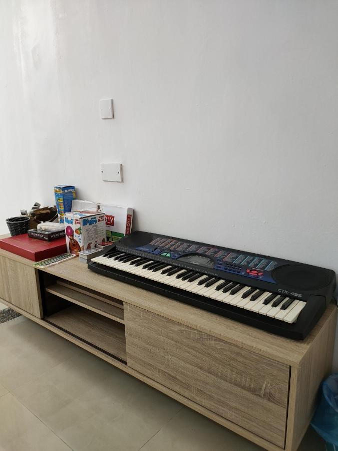 Rumah percutian Party Haus 7 Bedrooms 8 Toilets